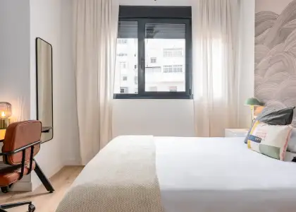 Habitación en piso compartido de 3 habitaciones en La Bresca, ideal para profesionales o estudiantes. en Málaga