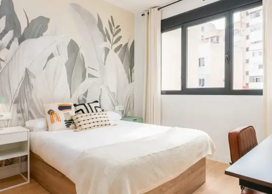 Habitación en piso compartido de 3 habitaciones en La Bresca, ideal para profesionales y estudiantes. en Málaga