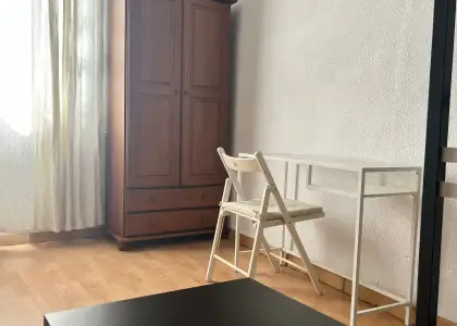 Habitación en un apartamento compartido de 3 habitaciones en alquiler en San Pedro, con todos los gastos incluidos. en Córdoba