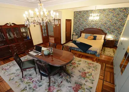 Se alquila habitación en piso de 4 dormitorios en Indautxu, Bilbao. en Bilbao