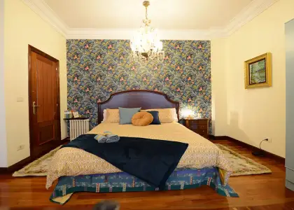 Se alquila habitación en piso de 4 dormitorios en Indautxu, Bilbao. en Bilbao