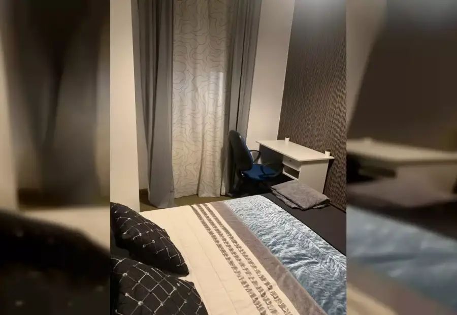 Se alquilan habitaciones en apartamento de 3 dormitorios en Bilbao en Bilbao